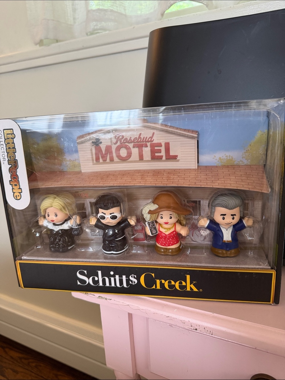 Little People Collector Schitt’s Creek TV Series Special Edition Set - Picture 3 of 3